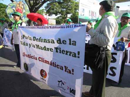 AIH presente en la Manifestación de Cancún contra la COP 16, MEJICO, diciembre 2010