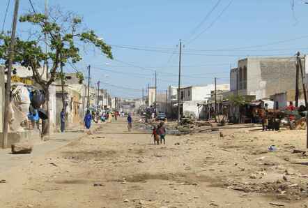street in the suburb (1)
