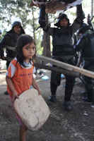Guatemala, basta de desalojos, aplicación de la ley vivienda ya!