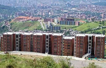 Realidades de la vivienda popular que no se abordan con seriedad en Medellín