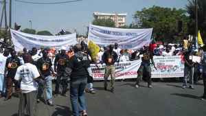 Handicap International à la marche d'ouverture du FSM Dakar