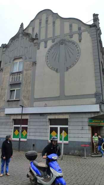 An historical building to be demolished (Duisburg, 26 04 2013)